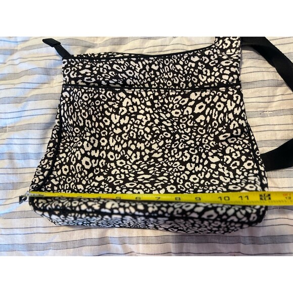 Vera Bradley Black & White Cheetah Print Pocketbook - Picture 10 of 11